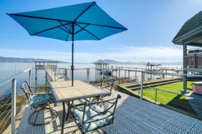 North Lakeport Home on Clear Lake Boat and Unwind!